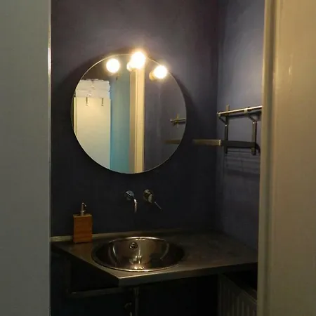 Apartment So - And *