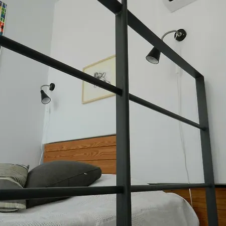Apartment So - And *